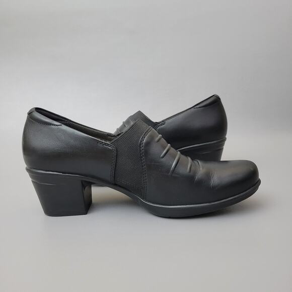 Clarks Collection Emslie Chara Heeled Loafer Womens 8 M Black Leather Slip On - Picture 2 of 10